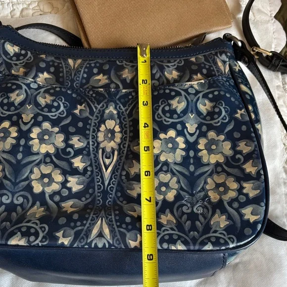 Patricia Nash Braydon Hobo Folklore Blue NWOT - Picture 6 of 7